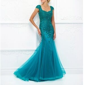 Teal Lace Maxi Dress
